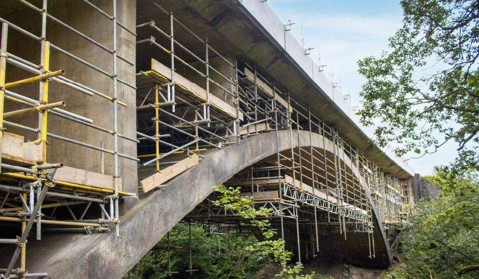 A465-Nant-Ffrwd-Bridge-inspection-and-refurbishment-highway-infrastructure-scaffolding-service-Merthyr-Tydfil-img-hirwaun