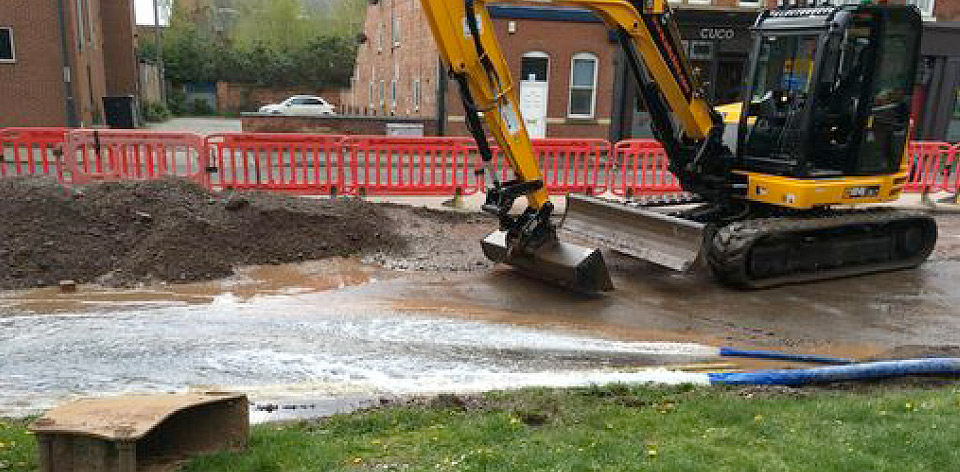 Severn Trent Attends a Major Pipe Burst scaffolding enigma framework services