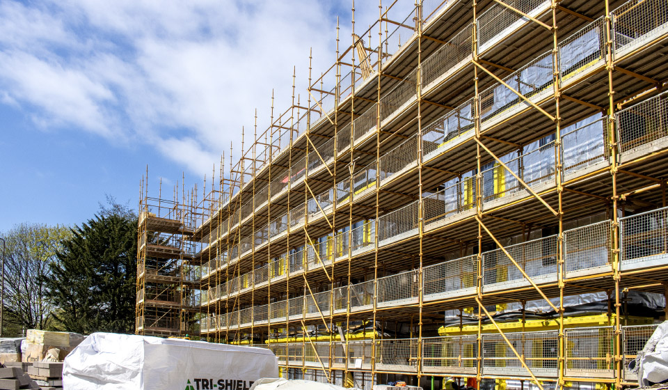 Silverlea-Granton-Waterfront-Edinburgh-Cruden-Kwikstage-System-Scaffolding-Images-craigroyston-football