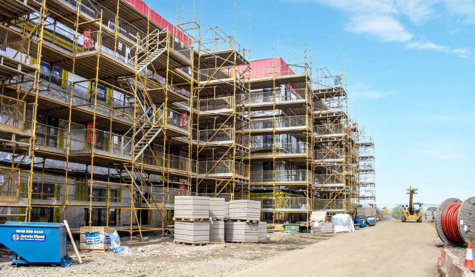 Silverlea-Granton-Waterfront-Edinburgh-Cruden-Kwikstage-System-Scaffolding-Images-gasworks