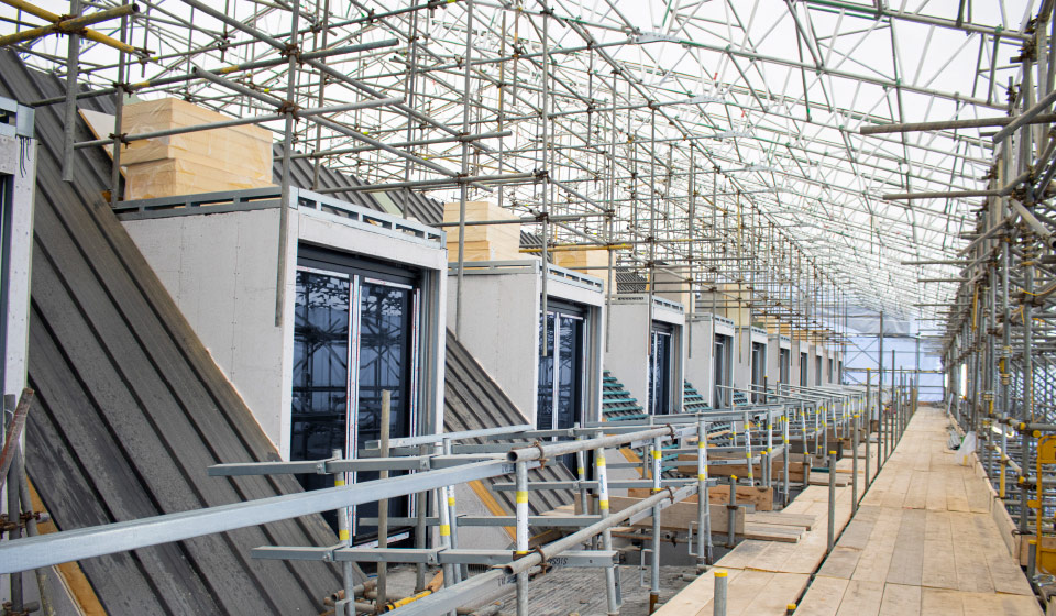 Temporary Roofs Inset contract scaffolding 3 ubix haki dessa weatherproof