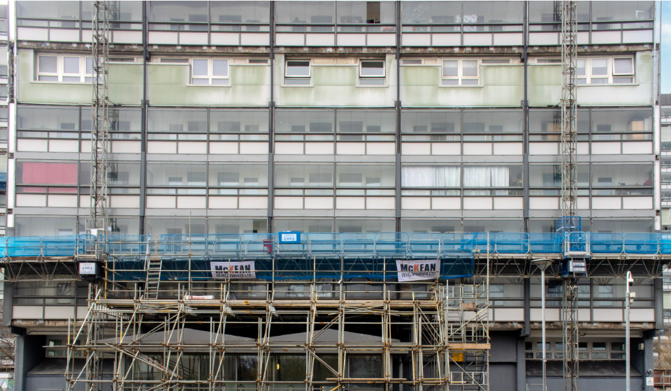 Waddell-Court-new-gorbals-housing-mckean-developments-mast-climber-cladding-maintenance-image-contract-scaffold-hire