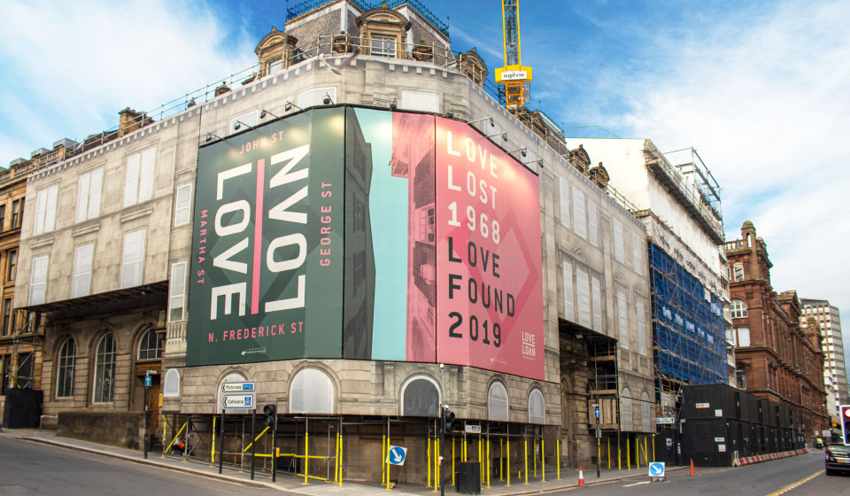 george st glasgow city centre tube fitting scaffold advertising installation