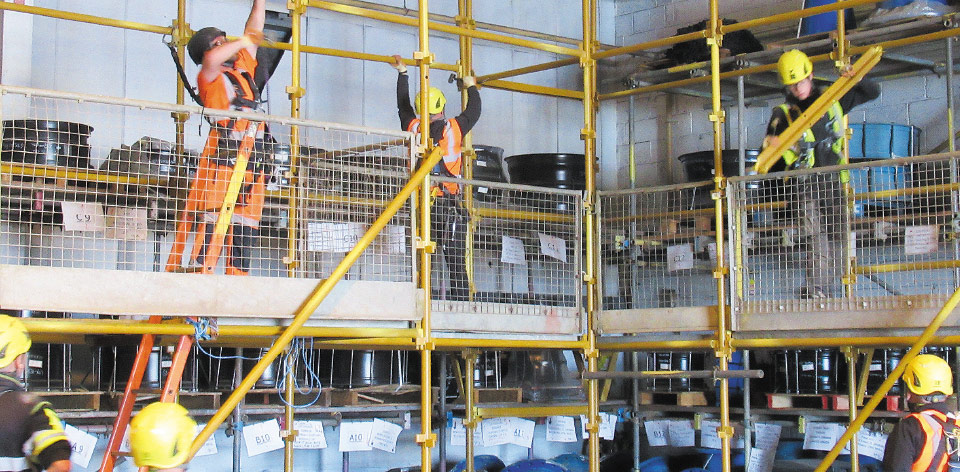 scaffolding training system scaffold tube fitting kwikstage haki CISRS trainee basic card