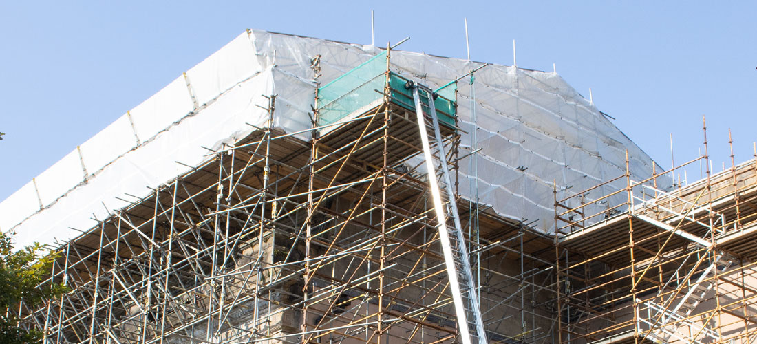 roofing project kwikstage scaffolding Greenock Municipal Buildings
